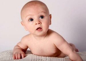 Parents Raising “Theybies” – Let Kids Decide their Gender